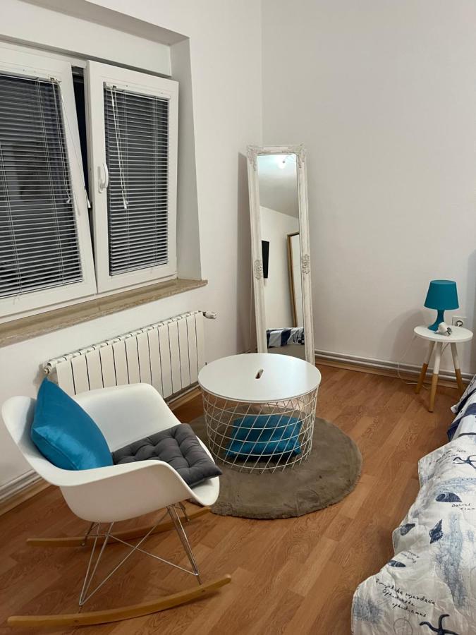 Apartment Pula Exteriör bild